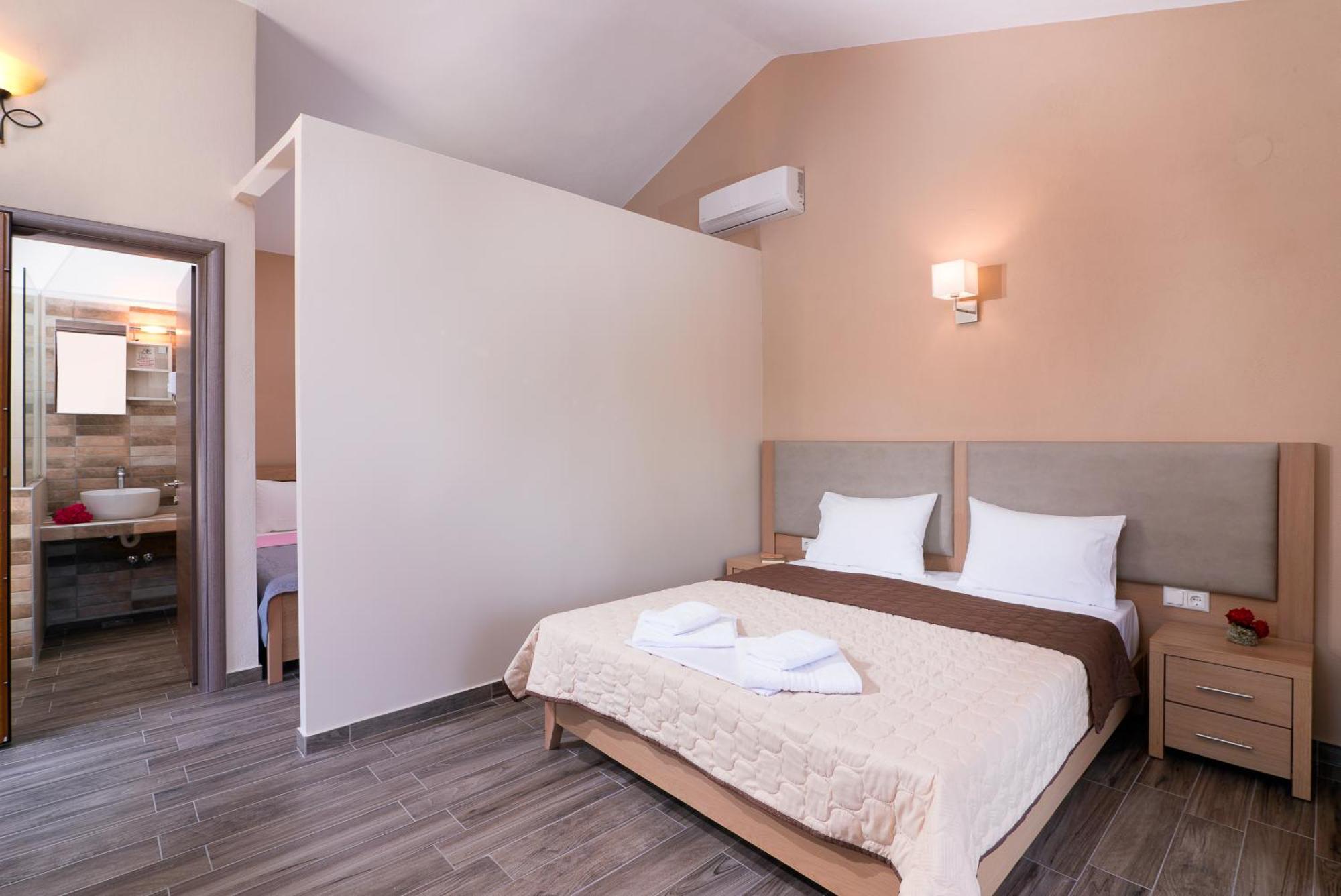 Kapsogeorgis Rooms Koinyra Exteriör bild